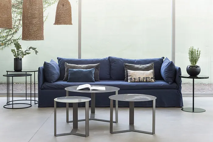 MESA ODA LATERAL
